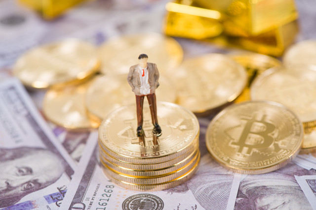 如何选取
适合自己的投资基金？这些基金的选取
依据是什么？