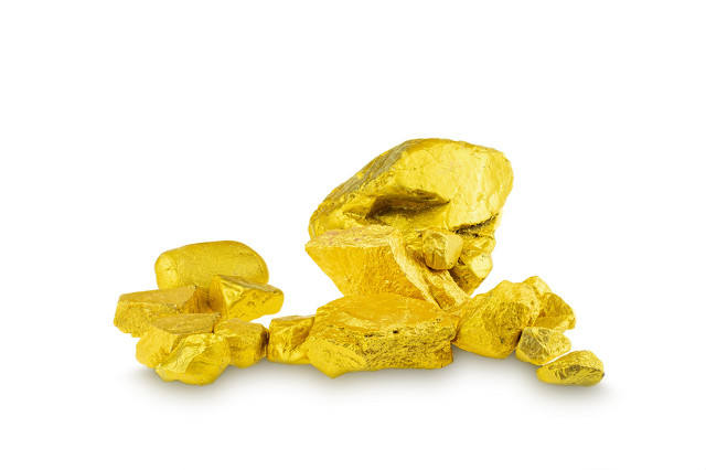 如何对评中的黄金市场进行分析？这种分析对后续投资有何指导意义？