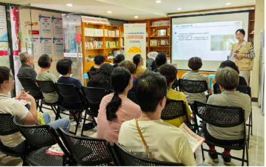 长城基金走进深圳社区长青老龄大学，筑牢银发群体的防非反诈防线