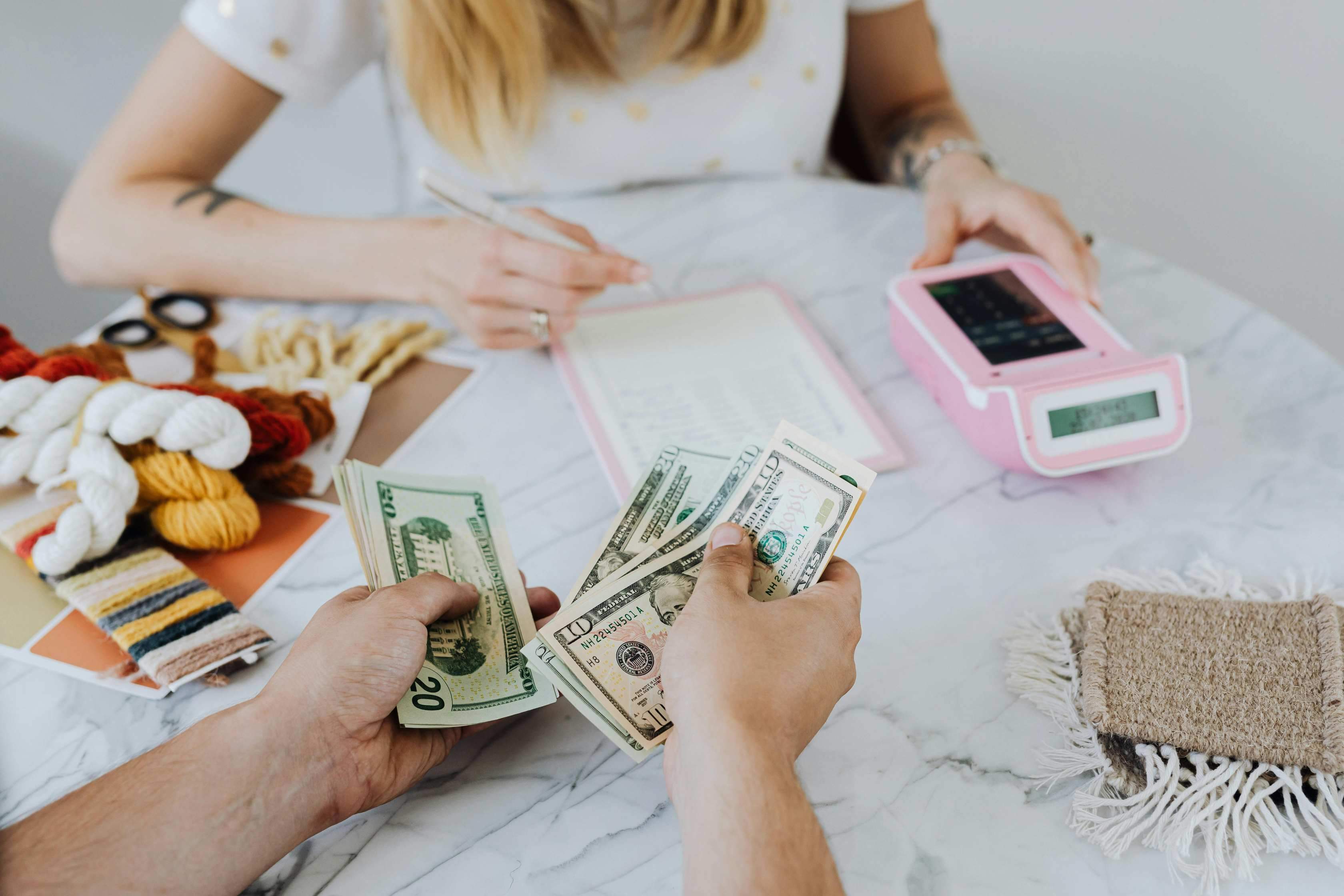 如何计算基础养老金？计算基础养老金需考虑哪些因素？