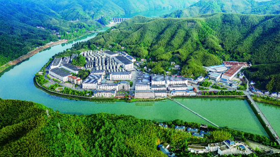 迎驾贡酒遭遇“双杀”：股价跌26%	，利润增速目标断崖式下滑
